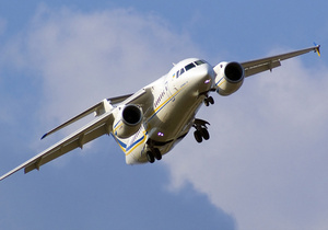 Україна передала Кубі третій лайнер, домовившись про постачання нових літаків - Антонов - ан-158 - МАКС-2013