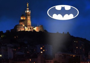 Бетмен - Мешканці Марселя просять Бетмена розібратися зі злочинністю