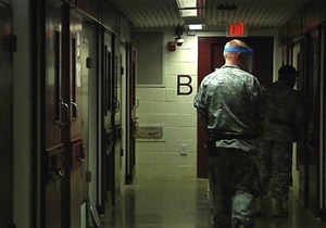 Ув’язненим Гуантанамо не дозволили читати Солженіцина