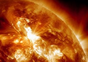 Магнітні бурі - Сонце - Потужний корональний викид на Сонці спровокує магнітні бурі