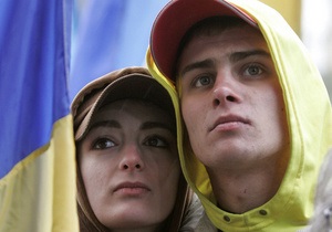 Опитування - незалежність - 46% громадян готові взятися за зброю заради України, Донбас зневірився у незалежності - опитування
