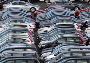 ДТ: Введення спецмита для автовиробників не сприяло підвищенню продажів