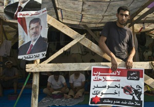 Влада Єгипту відклала розгін протестних таборів