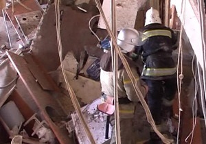 Новини Луганська - вибух - Вибух будинку в Луганську: двоє людей загинули