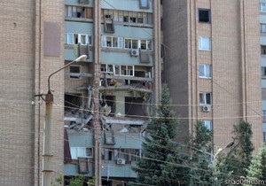 У Луганську внаслідок вибуху в багатоповерхівці загинула одна людина
