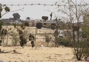 Єгипетські військові атакували бойовиків на півночі Синаю
