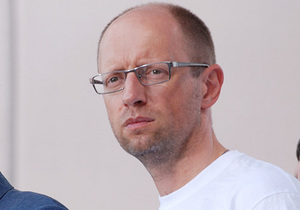 18 травня - Андрій Клюєв - Яценюк не буде оскаржувати рішення суду щодо спростування інформації про Клюєва