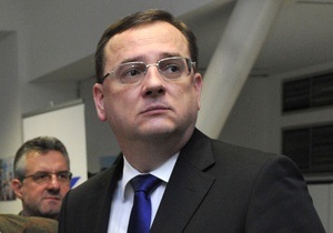 Екс-прем’єр Чехії офіційно розлучився після скандалу, який спровокував політичну кризу