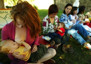 Годування груддю - Франція - одностатеві сім ї