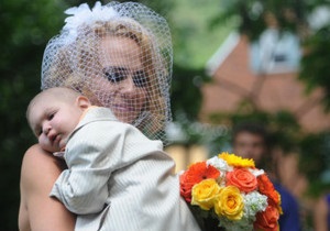 У США смертельно хворий хлопчик став свідком на весіллі батьків