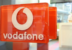 Vodafone - мобільний зв язок - Найбільший у світі оператор зв язку вимагає 1 млрд євро від італійської компанії