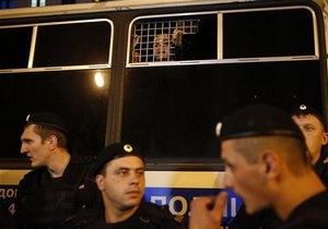 У Москві поліція провела масштабний рейд: затримано 1200 нелегалів
