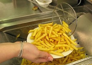 Фаст-фуд - правильне харчування - Вчені придумали, як знежирити картоплю фрі