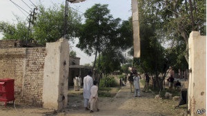 У Пакистані таліби звільнили 243 в язнів