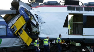 Аварія потяга у Швейцарії: десятки поранених