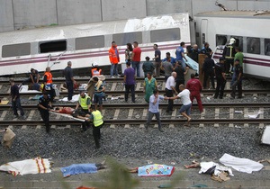 Новини Іспанії - аварія потяга - Залізнична катастрофа в Іспанії: у момент аварії потяг перевищував швидкість на 140 км/год