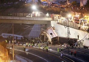 Аварія поїзда в Іспанії: кількість жертв досягла 35 осіб, 200 поранені