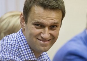 Навальний відпущений під підписку про невиїзд