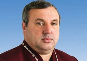 В ячеслав Овчаренко - КСУ - Янукович привітав земляка із обранням головою КС