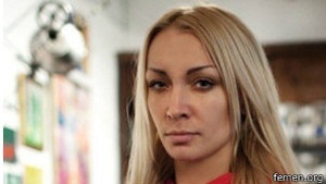 Активістка FEMEN Інна Шевченко:  Я би взяла гроші навіть у диявола  - BBC Україна