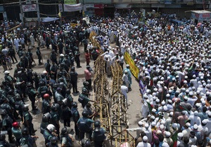 У Бангладеш ісламіста Гулама Азама засудили до 90 років в язниці
