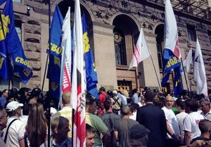 Київ - опозиція - блокування - Київрада - засідання - Міліція пояснила, чому Беркут відтіснив учасників мітингу від будівлі Київради