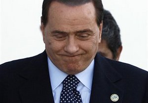 Італія - партія Берлусконі - перерва