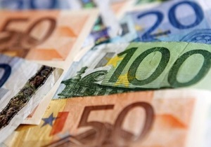 Гривня на міжбанку сонно піддалася запалу євро, ігноруючи долар