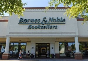 Голова найбільшої мережі книжкових магазинів у США пішов у відставку через провал на цифровому рингу
