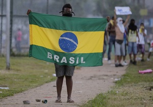 Сноуден - Бразилія - Бразилія підніме питання про стеження з боку США в ООН