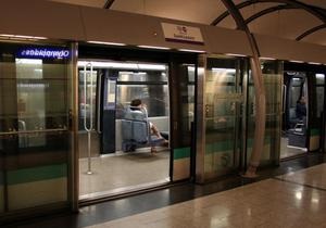 Київ - метро - безпека - Щоб уникнути суїцидів. У київському метро можуть з явитися скляні огорожі