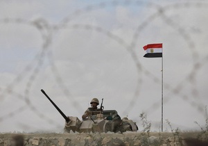 Політична криза в Єгипті: До Каїра стягують танки