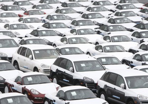В Україні на чверть впали продажі нових автомобілів