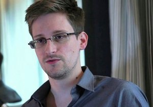 США - Сноуден - ЦРУ - Батько Сноудена порівняв сина з героєм Війни за незалежність США