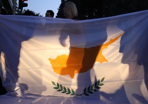 Forbes оцінив втрати українських бізнесменів від кіпрської кризи