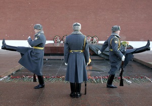 Новини Росії - Поховання з Кремлівської стіни можуть перенести в Митищі - джерело