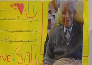 У ПАР моляться за  мирний упокій  Мандели