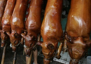 Украина запретила ввоз свиней и свинины из Беларуси