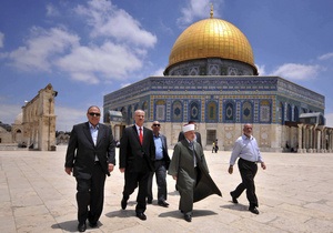 Прем єр Палестини після зустрічі з Аббасом передумав йти у відставку