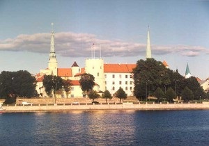 Новини Латвії - пожежа в Ризі - пожежі, що охопила президентський палац у Ризі, привласнили вищу ступінь складності