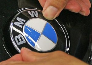 BMW відмовляється міняти свої авто заради iPhone і iPad