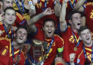 Фотогалерея. Щастя і сльози фіналу молодіжного Євро-2013