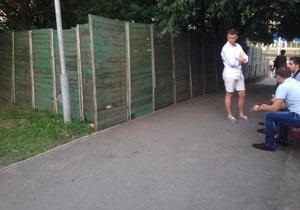 новини Києва - КПІ - Студенти КПІ за допомогою курсових робіт спалили будівельний паркан