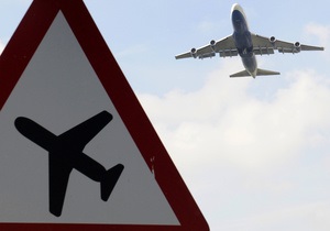 Страйк авіадиспетчерів - скасування авіарейсів - У Франції через страйк скасовано 1,8 тис. авіарейсів