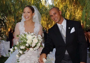 Фотогалерея: Заміж у Valentino. Знамениті весільні сукні дизайнера