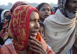 У Бангладеш близько 600 робітників швейної фабрики отруїлися водою