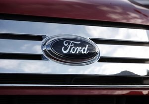 Ford - Ford Explorer - Taurus - Flex - Американський автогігант відкликає майже півмільйона авто через ризик їх загоряння