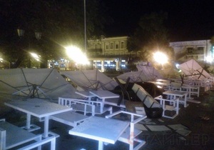 Ураган в Одесі: кількість постраждалих зросла до п яти, деякі у важкому стані
