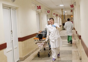 У Київській області відвідувач лікарні завдав лікареві дев’ять ножових поранень
