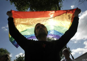 HRW: українська влада має розслідувати утиски ЛГБТ